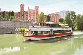 Skyflats Vienna Ring View