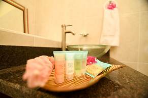 Spice Bay Suites