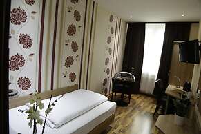 Alexander Business Hotel