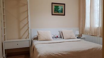 Hostal Loyola - Hostel