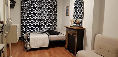 Hostal Loyola - Hostel