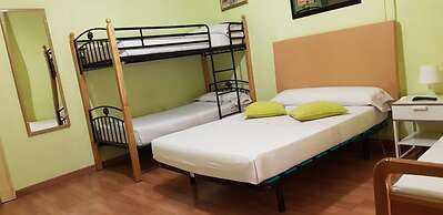 Hostal Loyola - Hostel