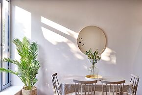 Designer City Centre Apartment