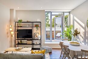Designer City Centre Apartment