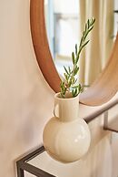 Designer City Centre Apartment