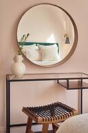 Designer City Centre Apartment