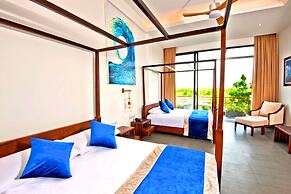 The Lake Forest Hotel