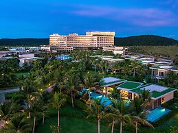 Pullman Phu Quoc Beach Resort