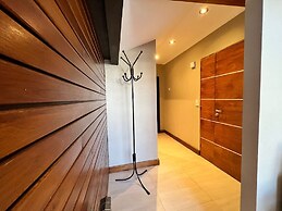 Urbana Apartments 413