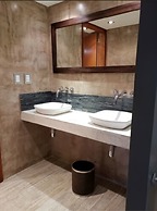 Urbana Apartments 413