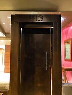 Urbana Apartments 413