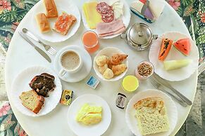 VELINN Pousada Ponta do Pequeah