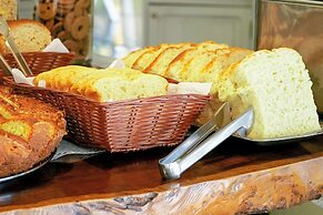 VELINN Pousada Ponta do Pequeah