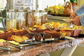 VELINN Pousada Ponta do Pequeah