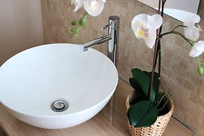 Glass Boutique - Rooms & Suites