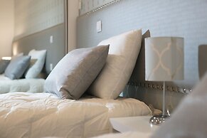 Glass Boutique - Rooms & Suites