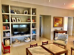 Acogedora Casa En Exclusivo Barrio