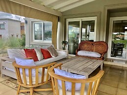 Acogedora Casa En Exclusivo Barrio