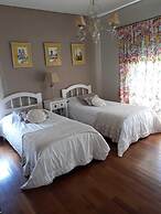 Acogedora Casa En Exclusivo Barrio