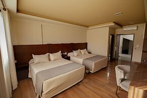 Sirari Suites Hotel