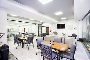 Sirari Suites Hotel
