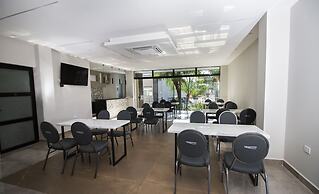 Sirari Suites Hotel