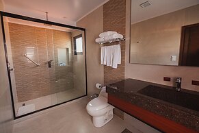 Sirari Suites Hotel