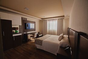 Sirari Suites Hotel