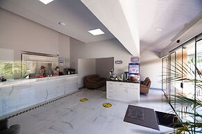 Sirari Suites Hotel