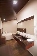 Sirari Suites Hotel
