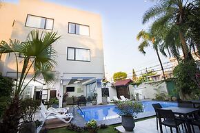 Sirari Suites Hotel