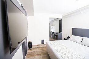 Sirari Suites Hotel