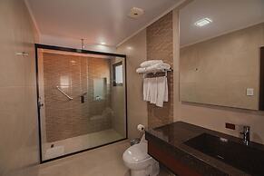 Sirari Suites Hotel