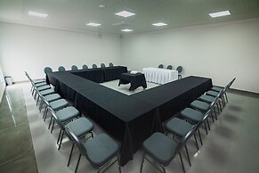 Sirari Suites Hotel