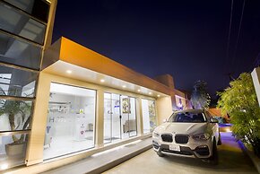 Sirari Suites Hotel