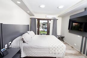 Sirari Suites Hotel
