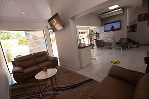 Sirari Suites Hotel