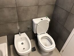 Deluxe 2bedr Apartment With Balcony