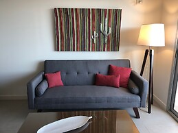 Deluxe 2bedr Apartment With Balcony