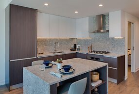 Level Chicago – Old Town