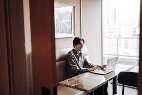 Level Chicago – Old Town