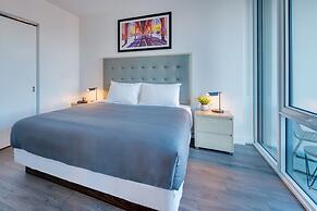 Level Chicago – Old Town