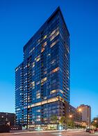 Level Chicago – Old Town