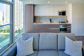 Level Chicago – Old Town