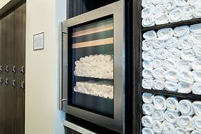 Level Chicago – Old Town