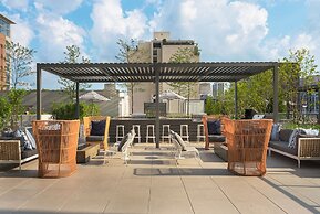 Level Chicago – Old Town