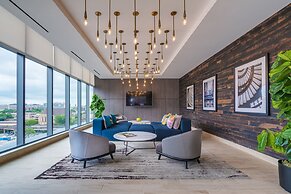 Level Chicago – Old Town