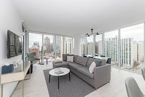 Level Chicago – Old Town