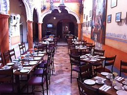 Hotel Centenario Centro de Peña de Bernal