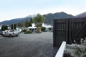 Sydney Street Apartments